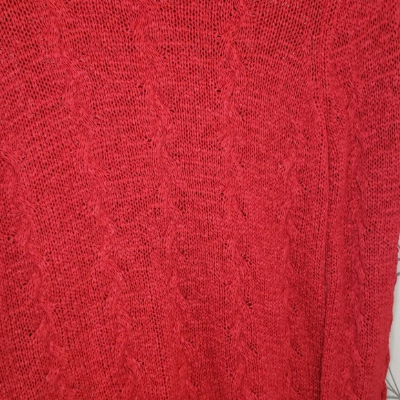 Euc G by Guess red asemmetrical cable knit sweater - Picture 3 of 6